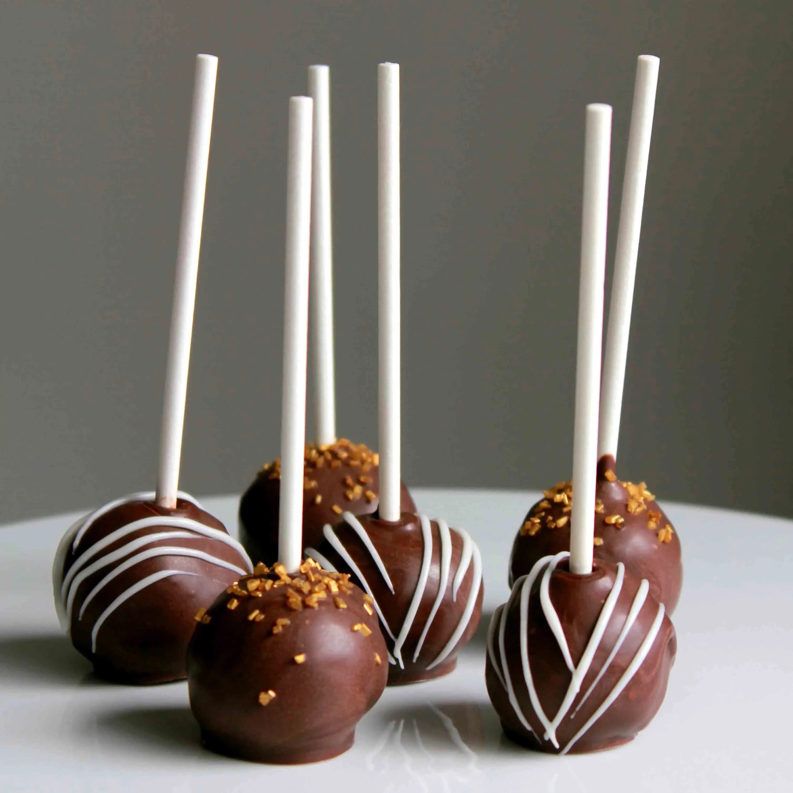 Chocolate cake pops