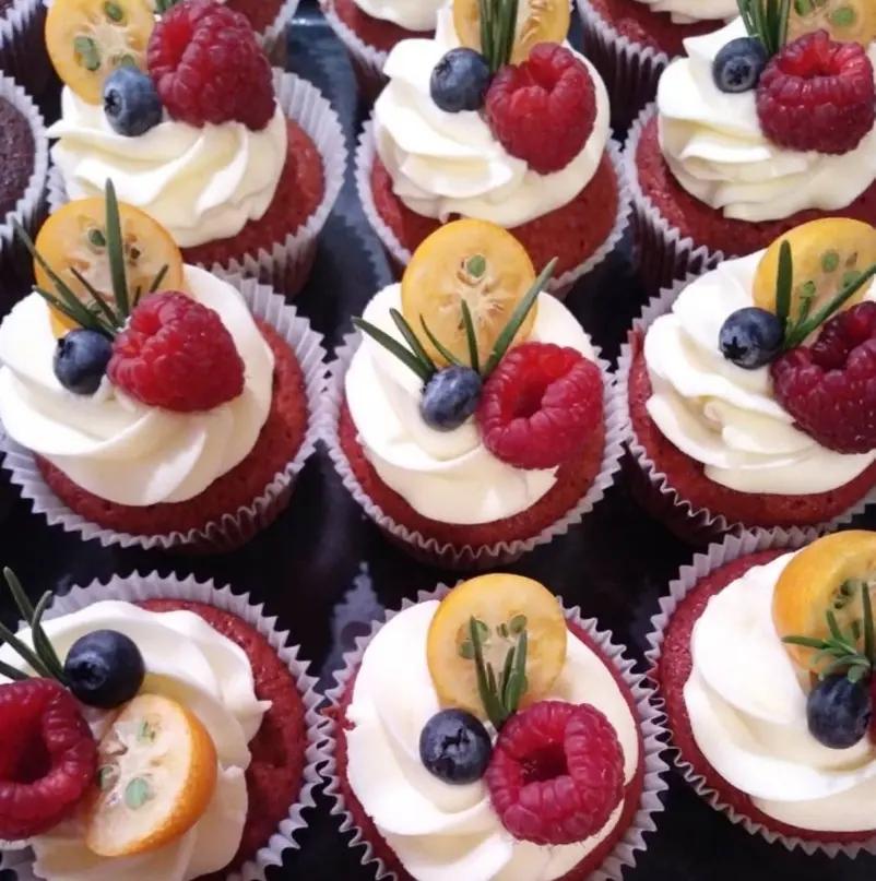Red velvet cup cakes